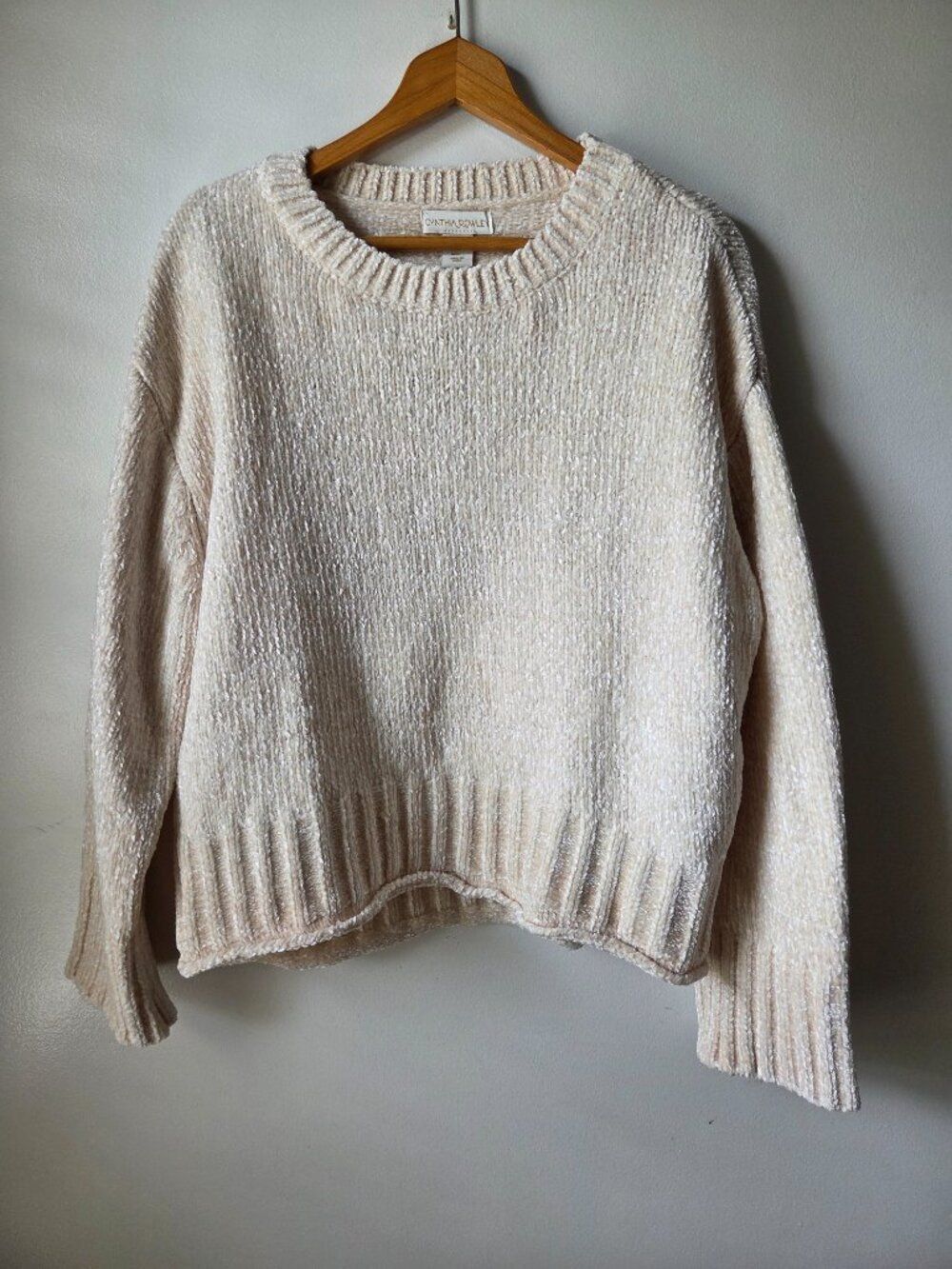 EUC CYNTHIA ROWLEY CREAM SUPER SOFT SWEATER SIZE LARGE WOMENS